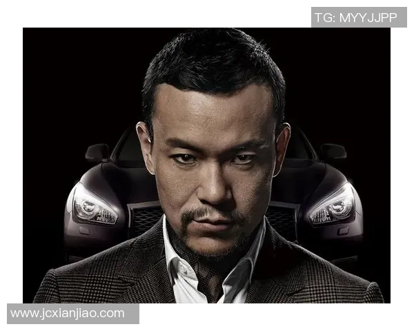 意大利足球明星优雅西服造型展现绅士风范与运动魅力